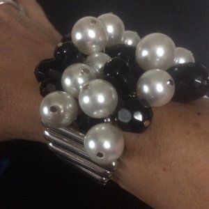 M.Haskell Silver Bracelet Black and White beaded Stretch
